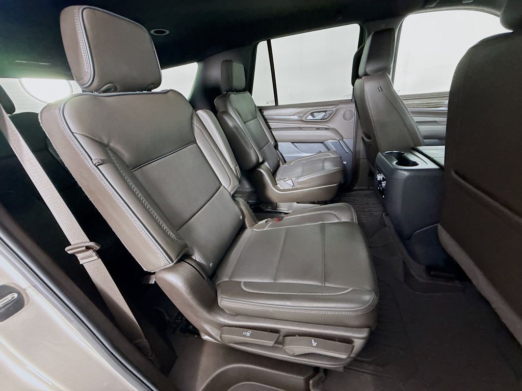 2024 GMC Yukon Denali - Photo 27