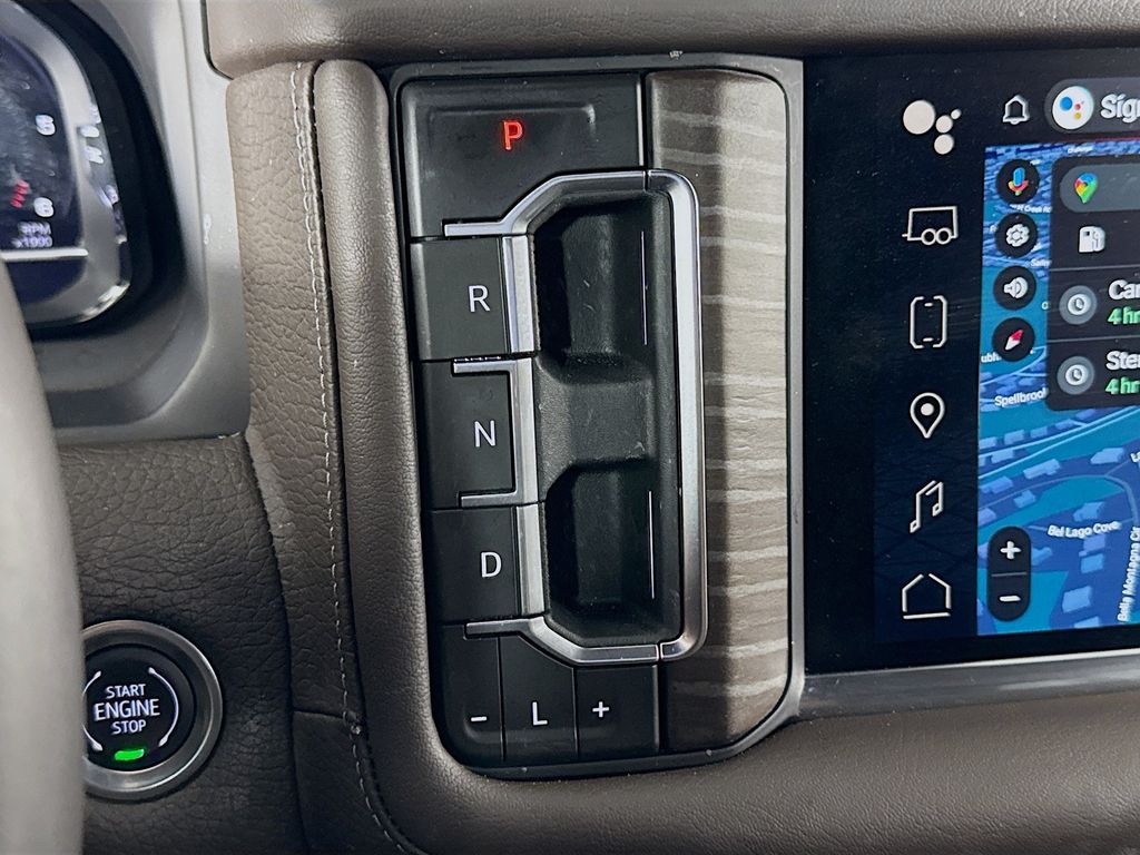 2024 GMC Yukon Denali - Photo 16