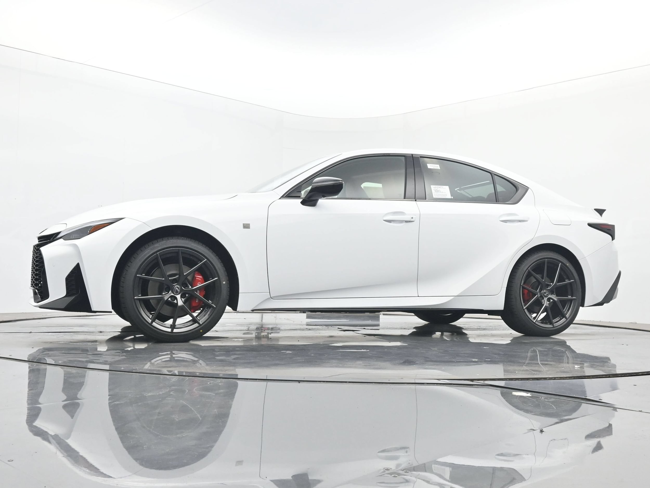 2026 Lexus IS 350 F SPORT - Photo 16