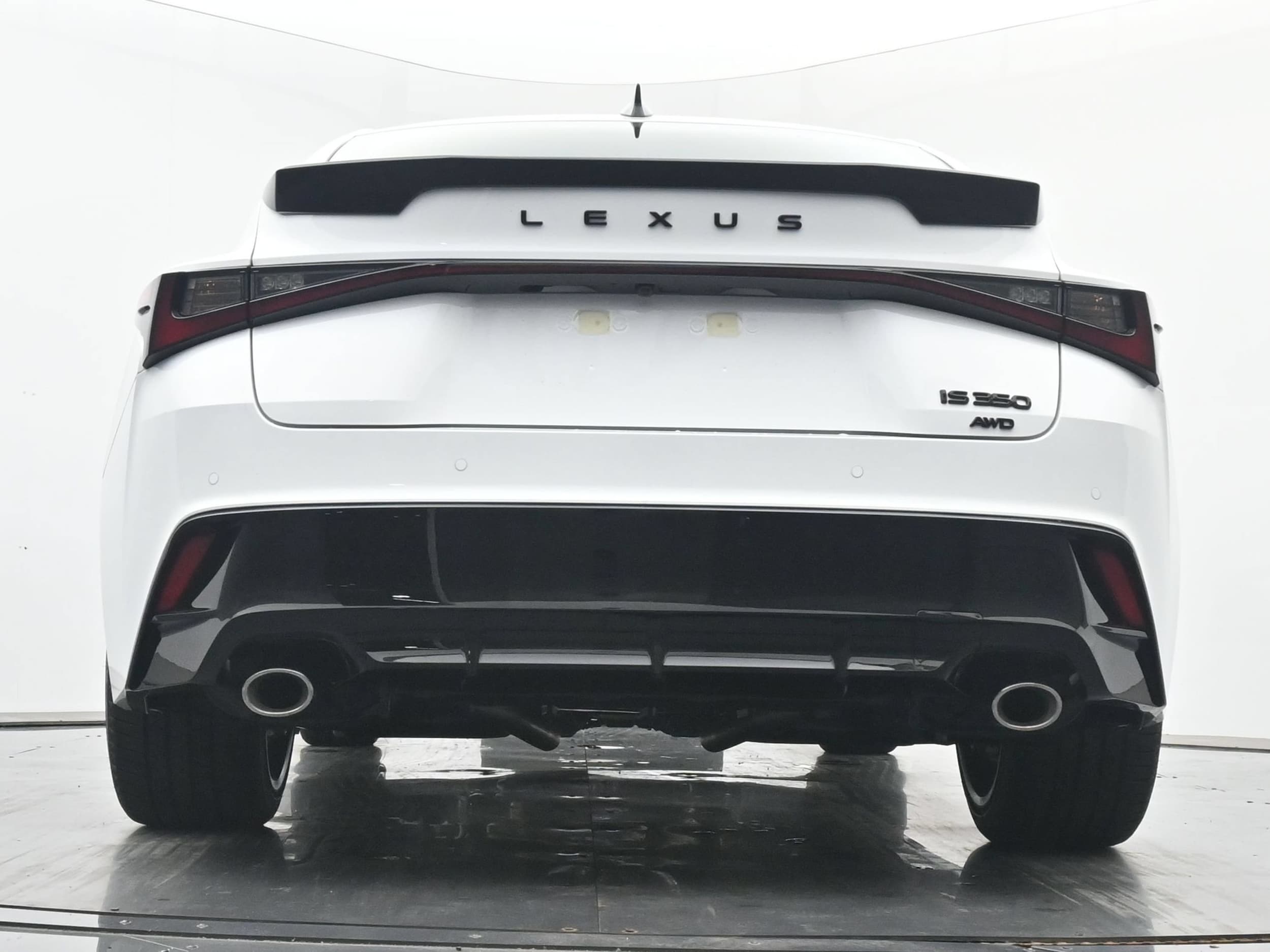 2026 Lexus IS 350 F SPORT - Photo 18