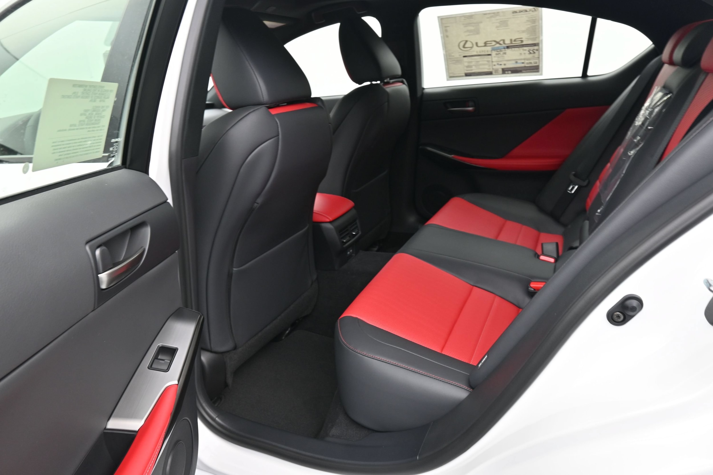 2026 Lexus IS 350 F SPORT - Photo 10