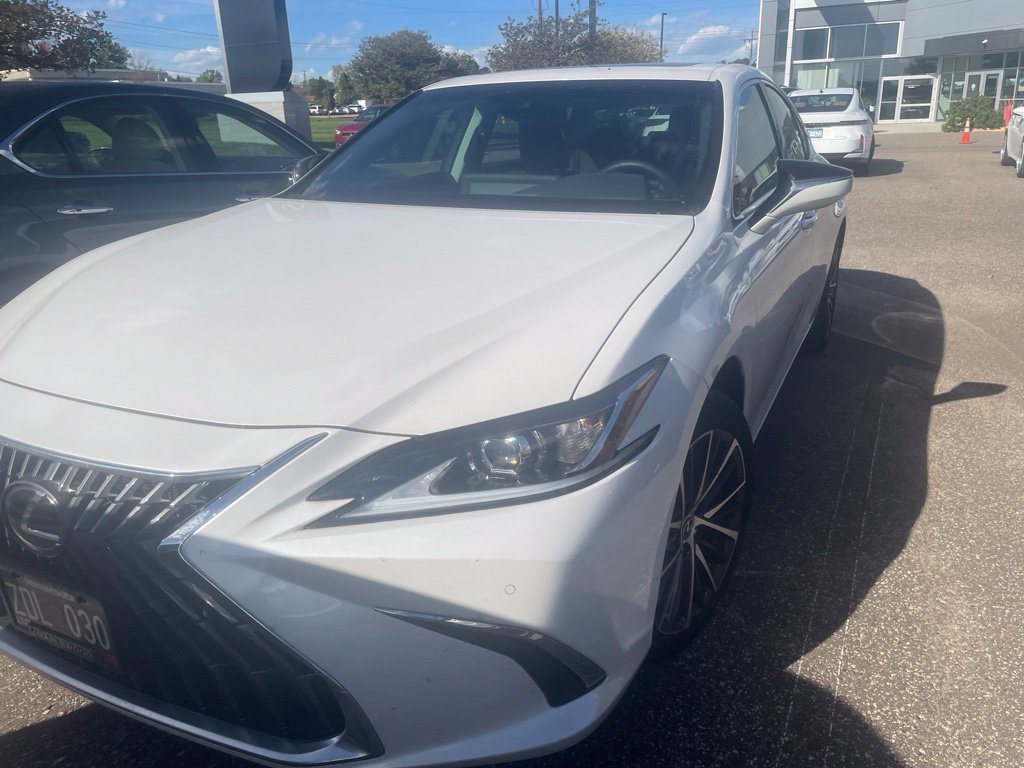 Certified 2024 Lexus ES 250 Sedan