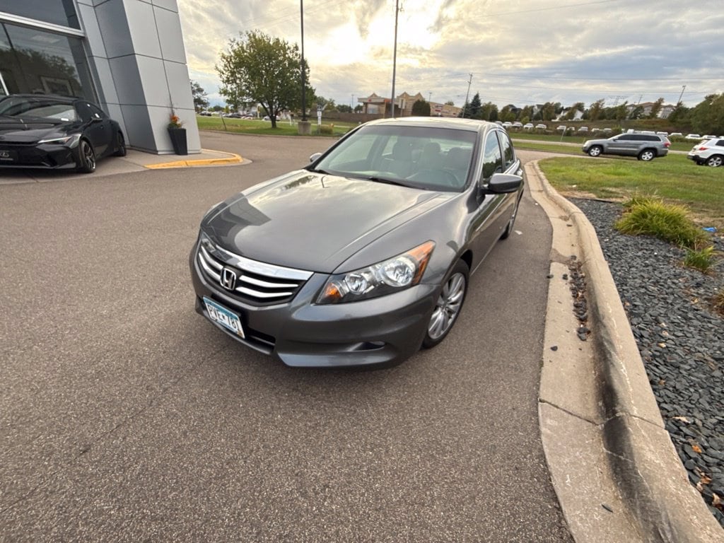 Used 2011 Honda Accord EX-L V6 with VIN 5KBCP3F83BB003584 for sale in Maplewood, MN