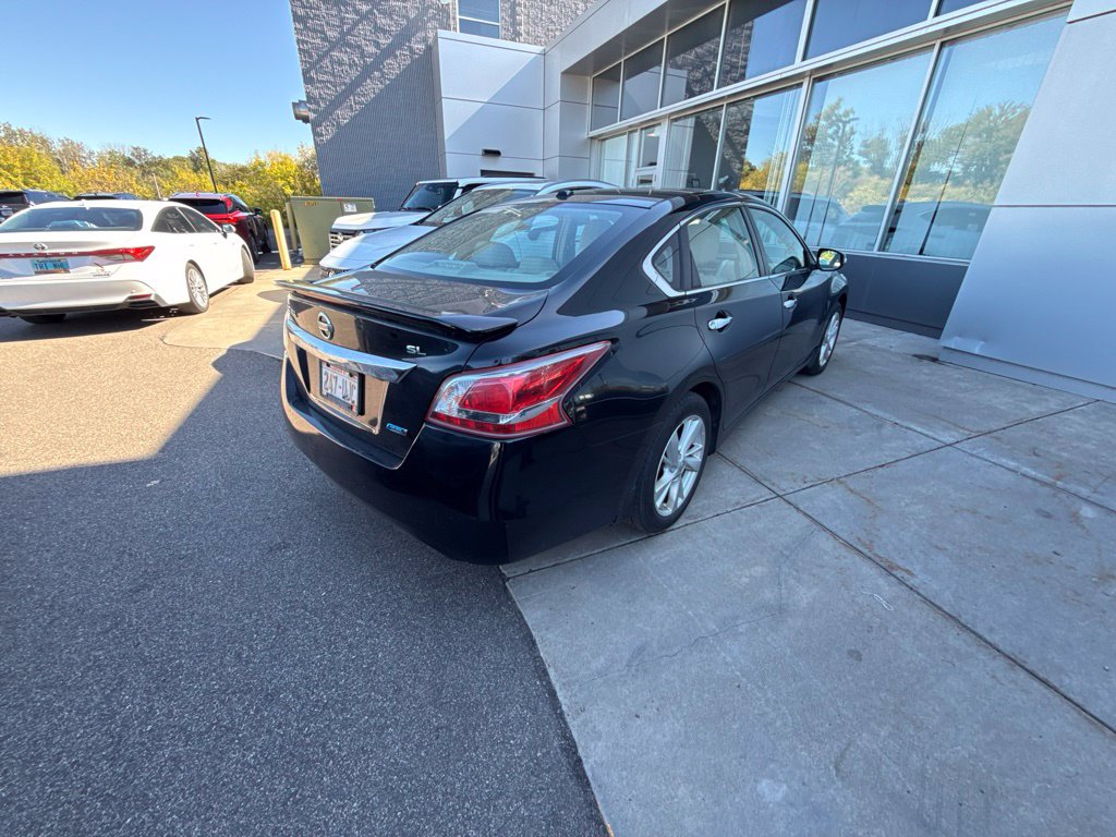 Used 2013 Nissan Altima 2.5 SL Sedan