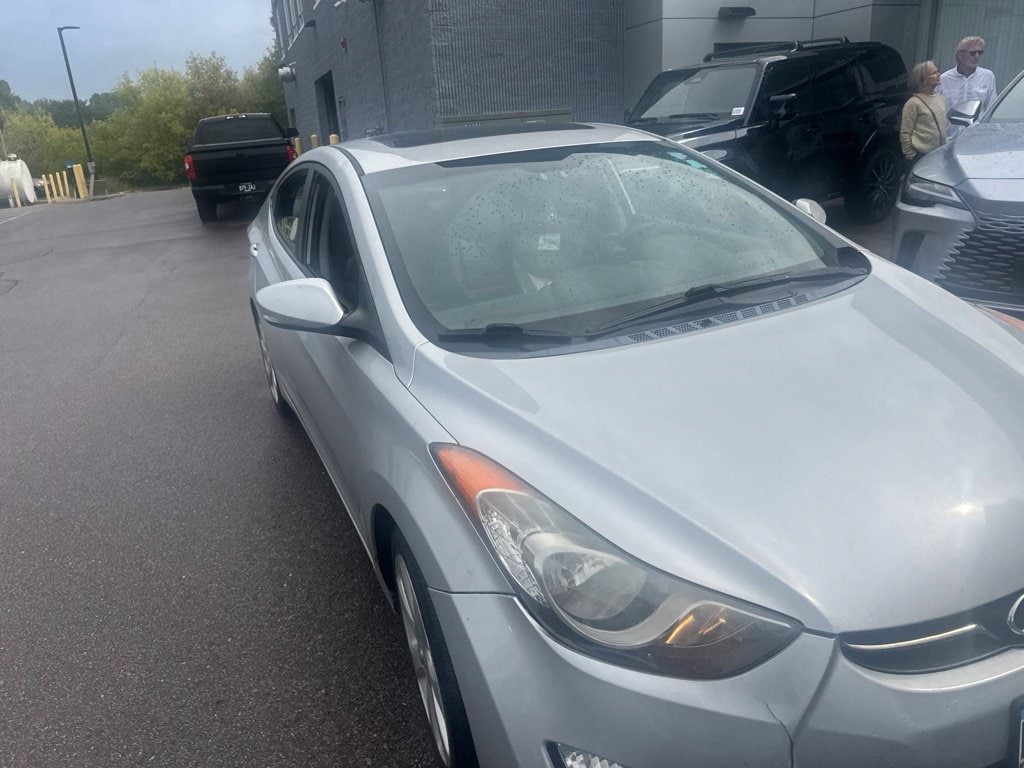 Used 2012 Hyundai Elantra Limited with VIN KMHDH4AE5CU273777 for sale in Maplewood, MN