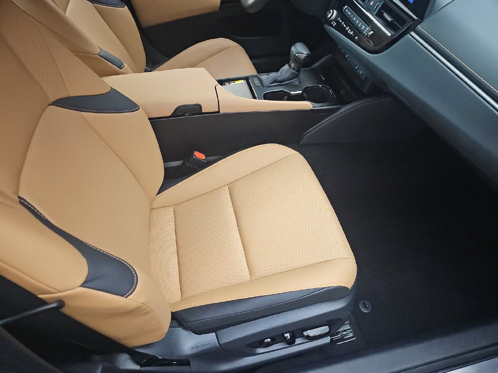 Certified 2024 Lexus ES 350 Sedan