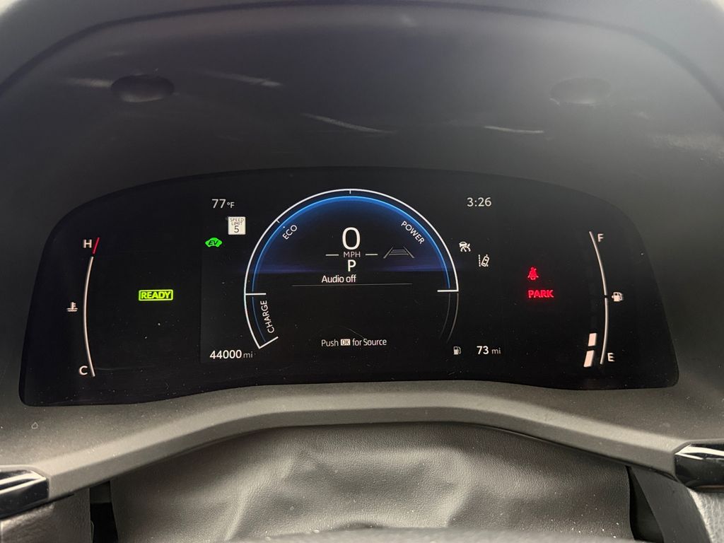 2025 Toyota Camry SE - Photo 19