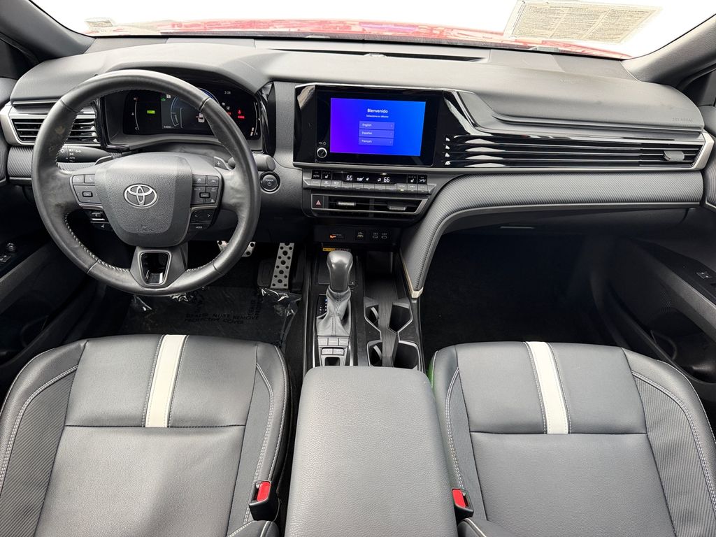 2025 Toyota Camry SE - Photo 26