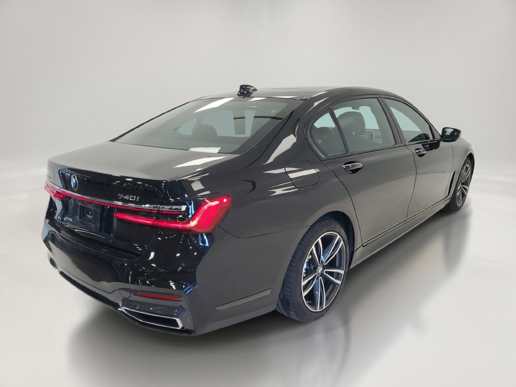 2022 BMW 7 Series 740i - Photo 7