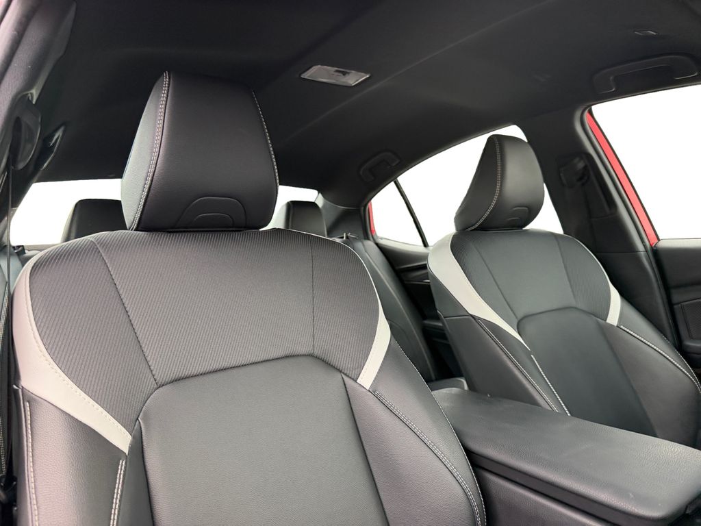 2025 Toyota Camry SE - Photo 31