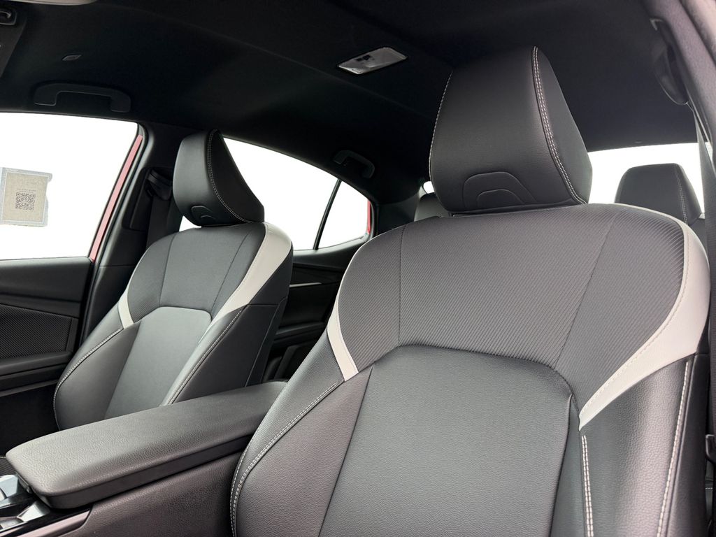 2025 Toyota Camry SE - Photo 24