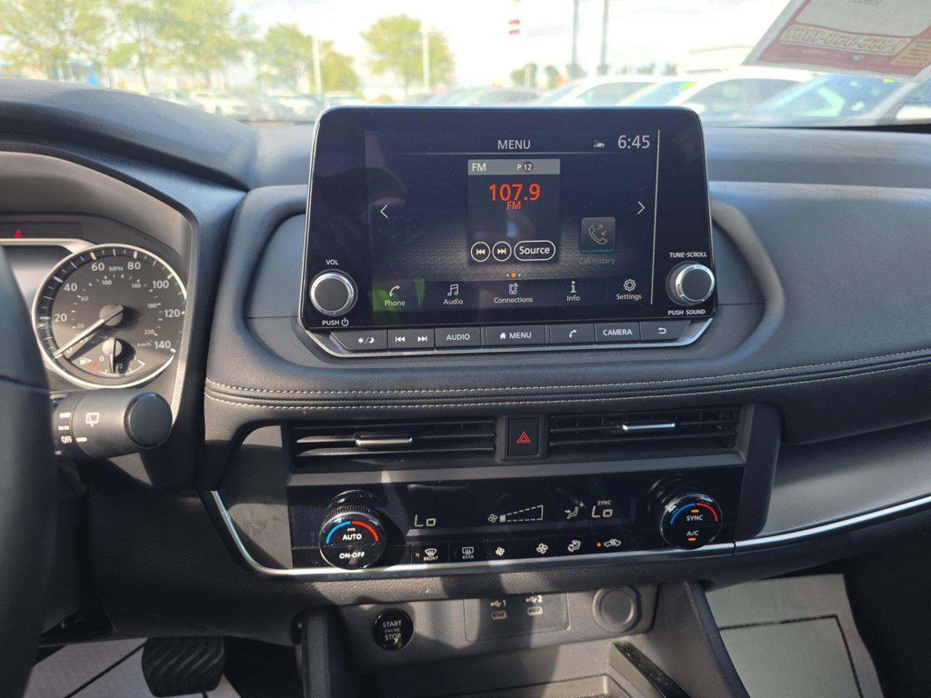 2025 Nissan Rogue SV - Photo 6