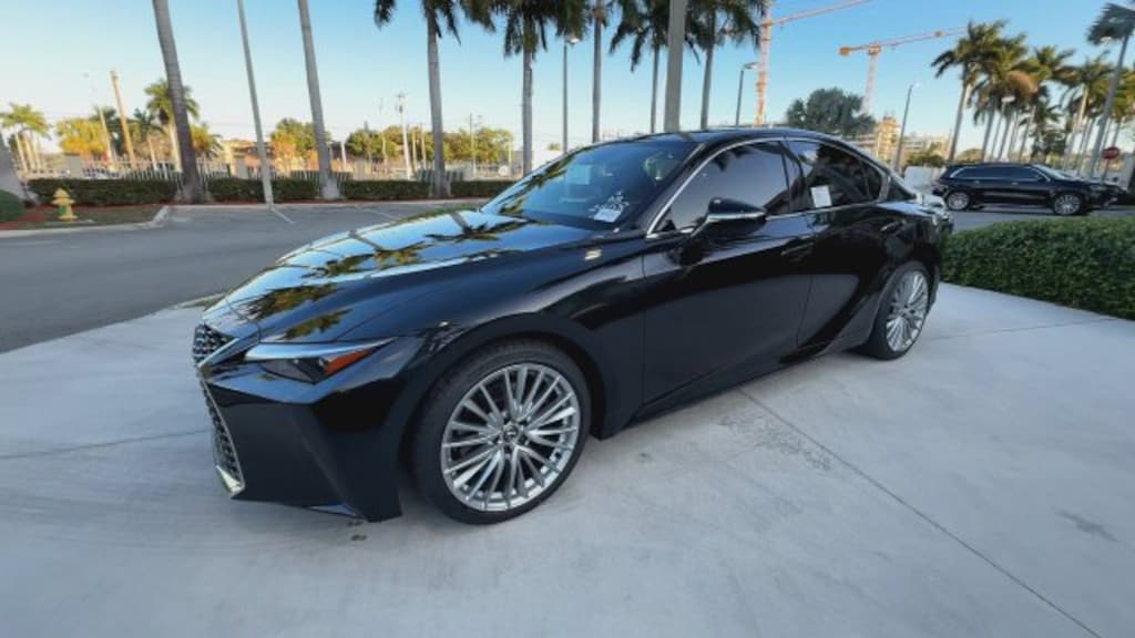 Certified 2025 Lexus IS 300 300 Sedan