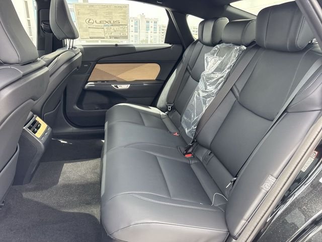 2026 Lexus ES BEV 350e Luxury - Photo 23