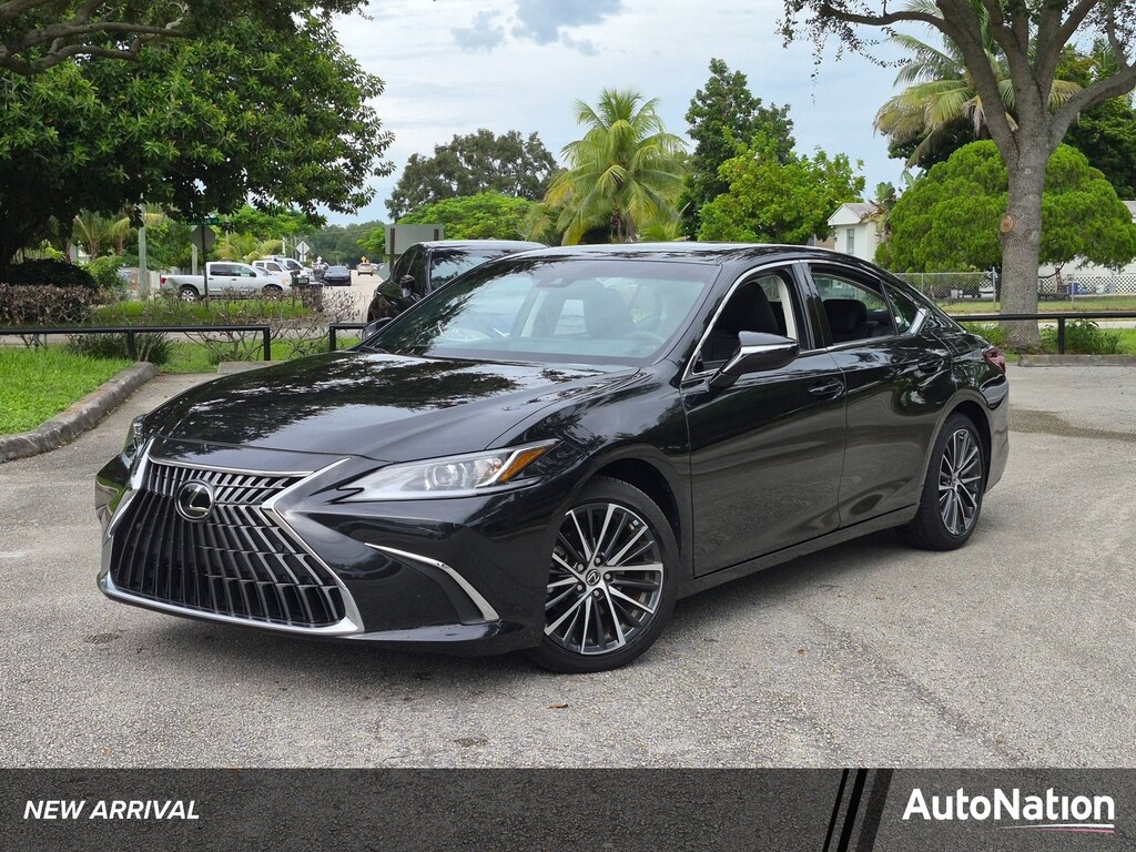 Used 2025 Lexus ES 350 Base Sedan