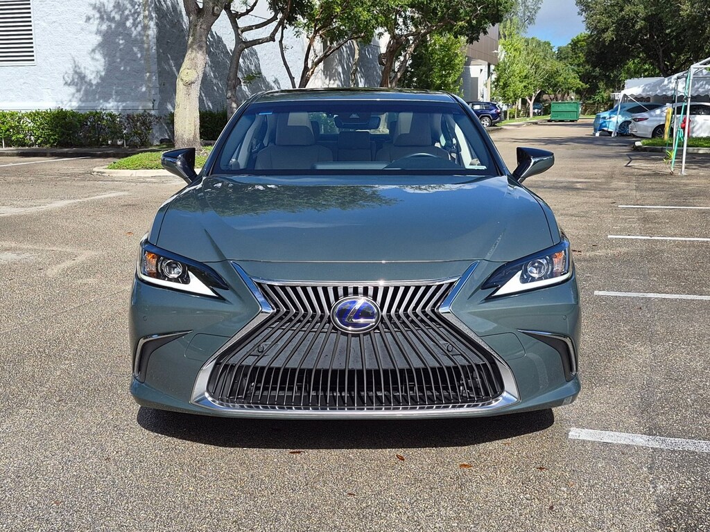 Used 2019 Lexus ES 300h Premium Sedan