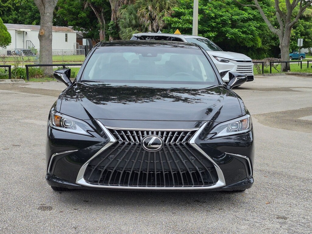 Used 2025 Lexus ES 350 Base Sedan