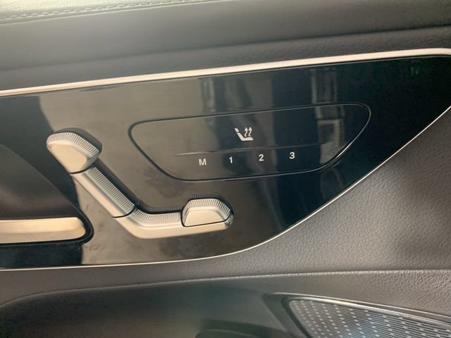 2025 Mercedes-Benz GLC Base - Photo 17