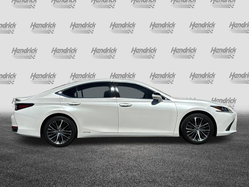 Certified 2022 Lexus ES 300h Sedan