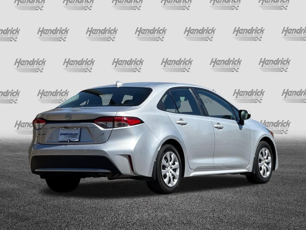 Used 2020 Toyota Corolla LE Sedan