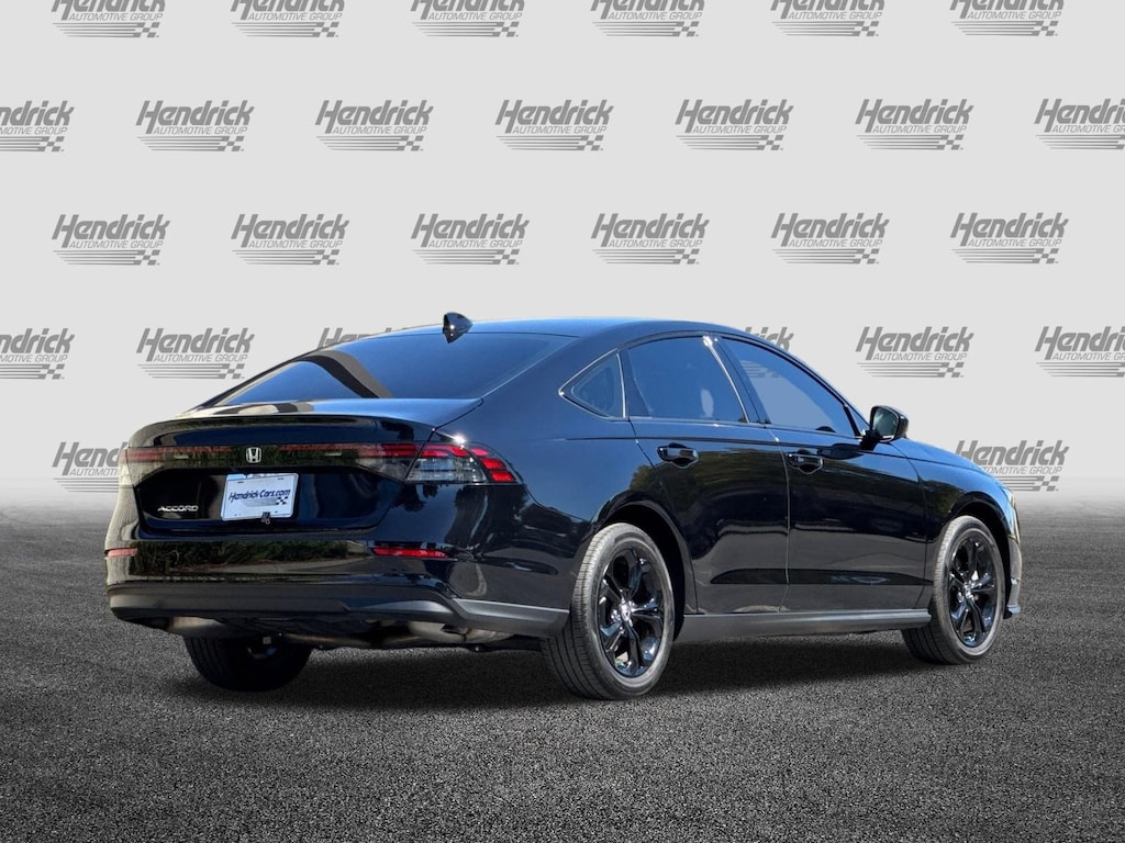 Used 2025 Honda Accord Sedan SE Sedan