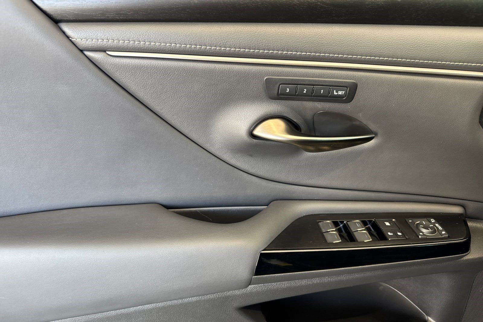 Used 2023 LEXUS ES 300h For Sale in Pleasanton