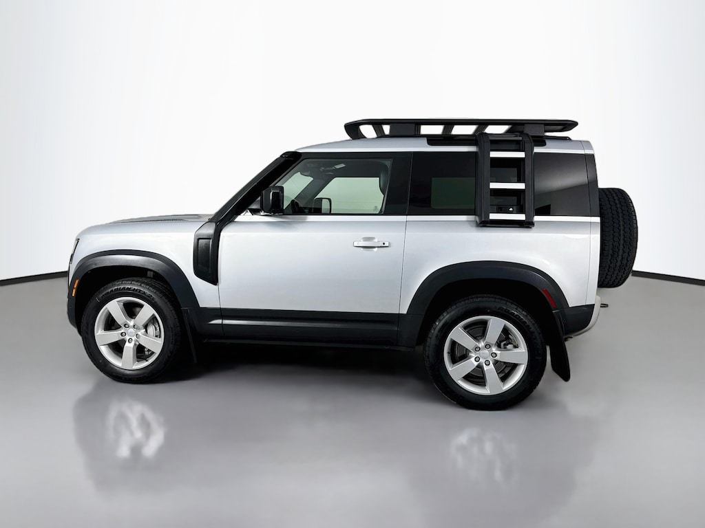 Used 2023 Land Rover Defender SE Sport Utility