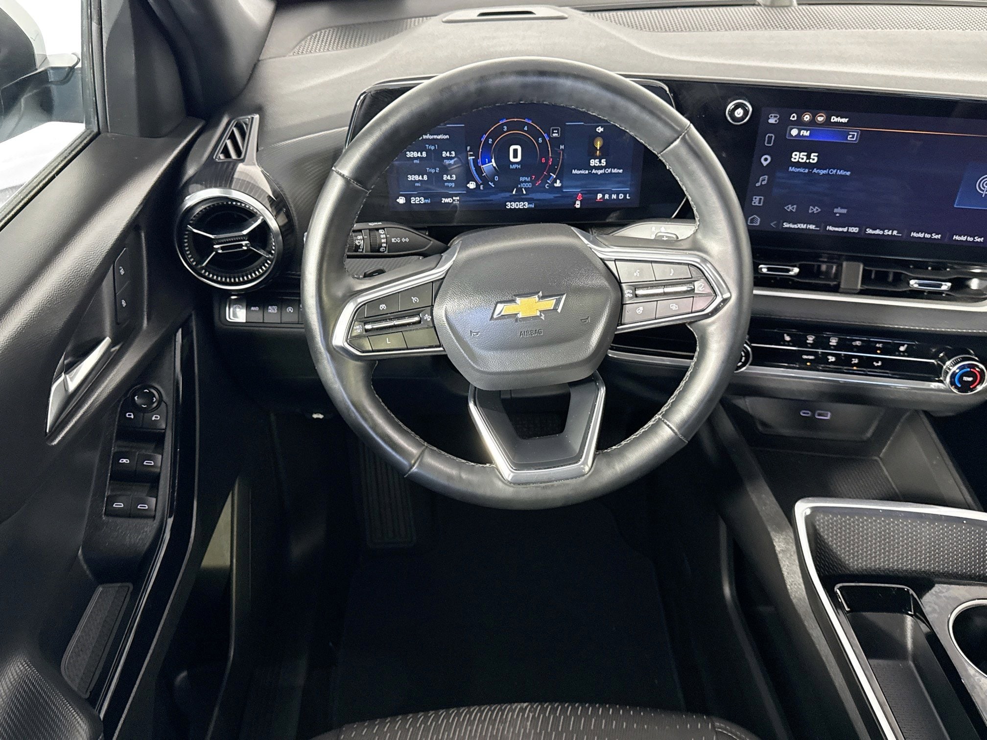2025 Chevrolet Equinox LT - Photo 8