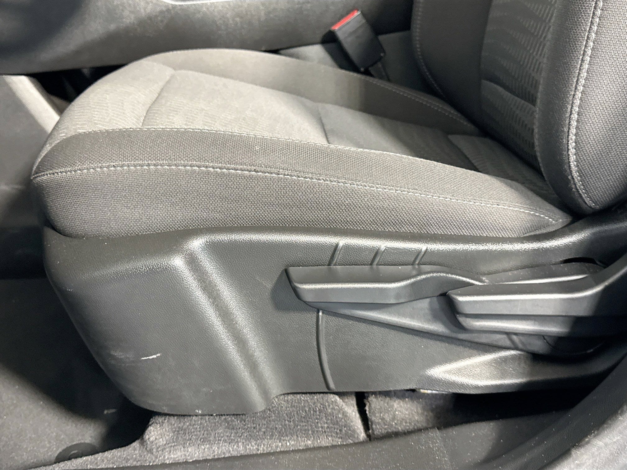 2025 Chevrolet Equinox LT - Photo 39