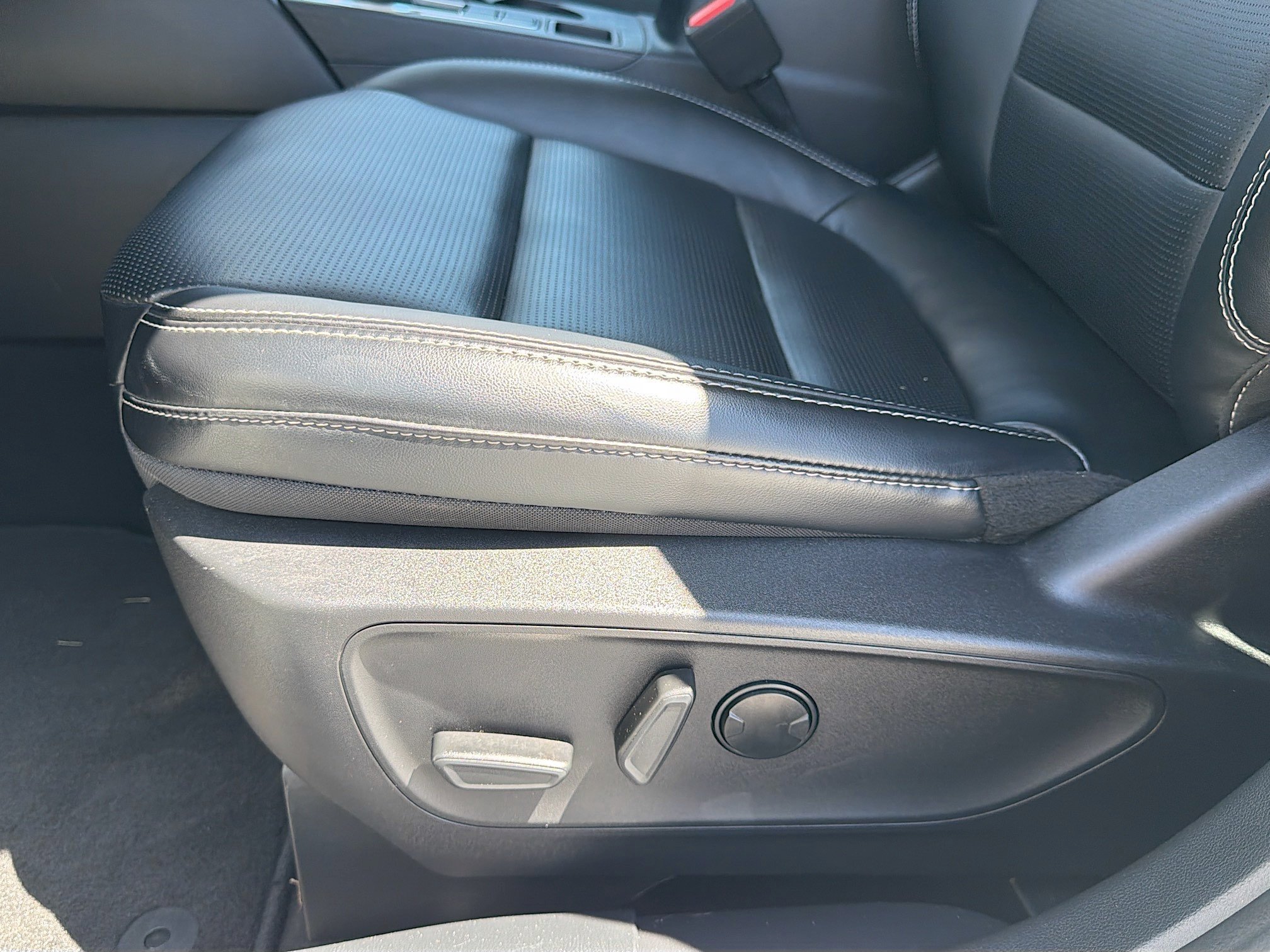 2023 Ford Escape Platinum - Photo 35