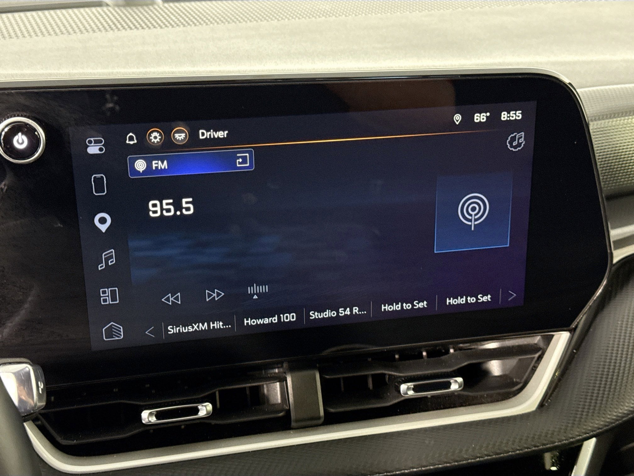 2025 Chevrolet Equinox LT - Photo 14