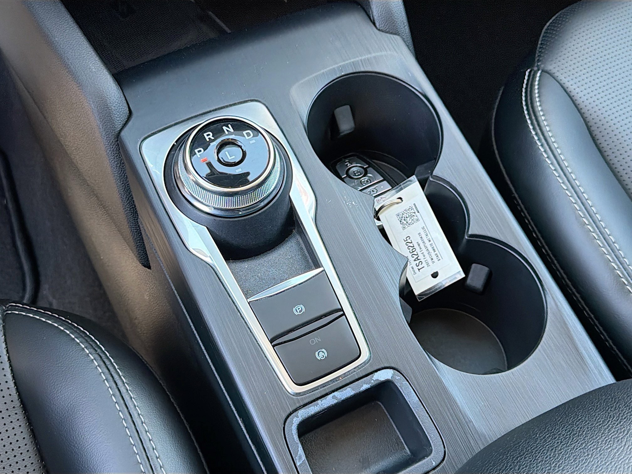 2023 Ford Escape Platinum - Photo 19
