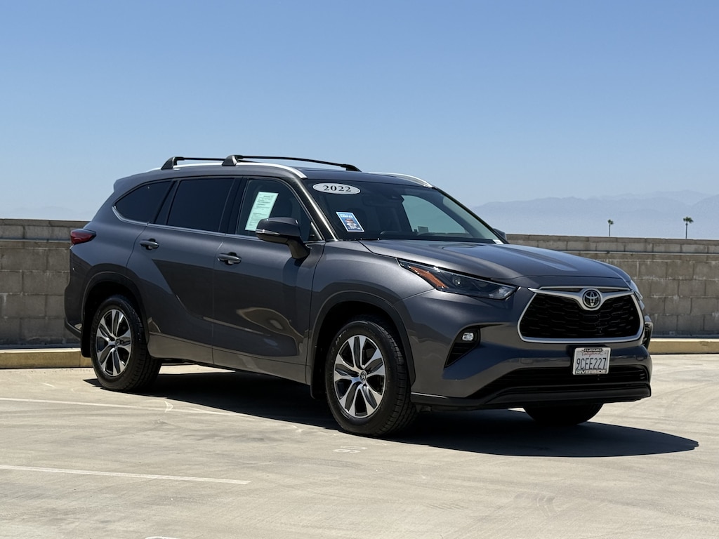Used 2022 Toyota Highlander XLE SUV