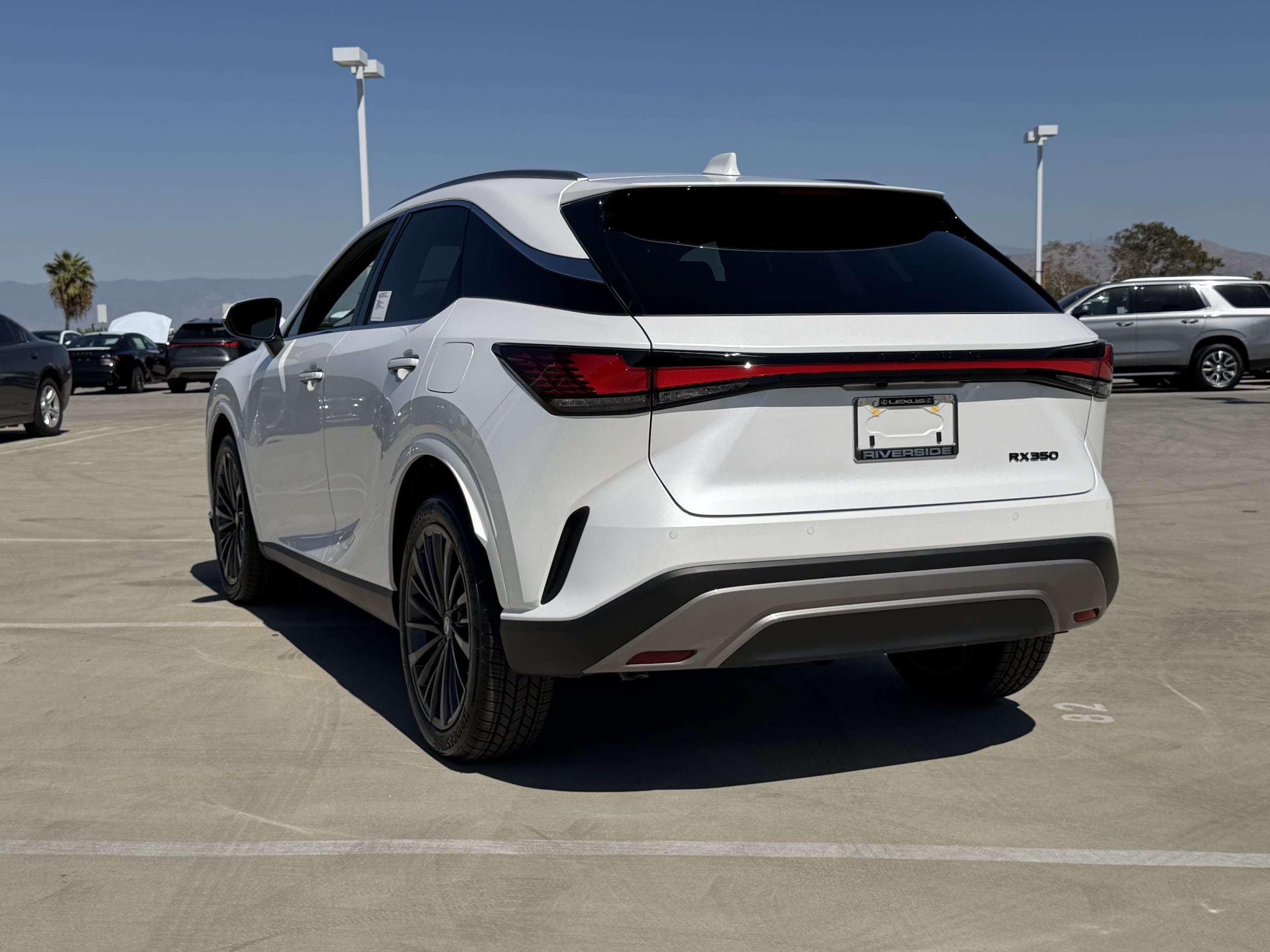 2026 Lexus RX 350 Premium - Photo 8