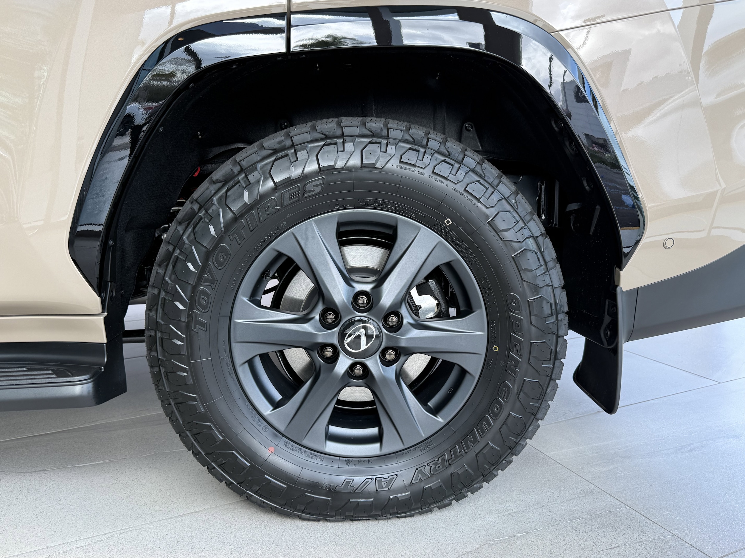 2026 Lexus LX 700h Overtrail - Photo 14