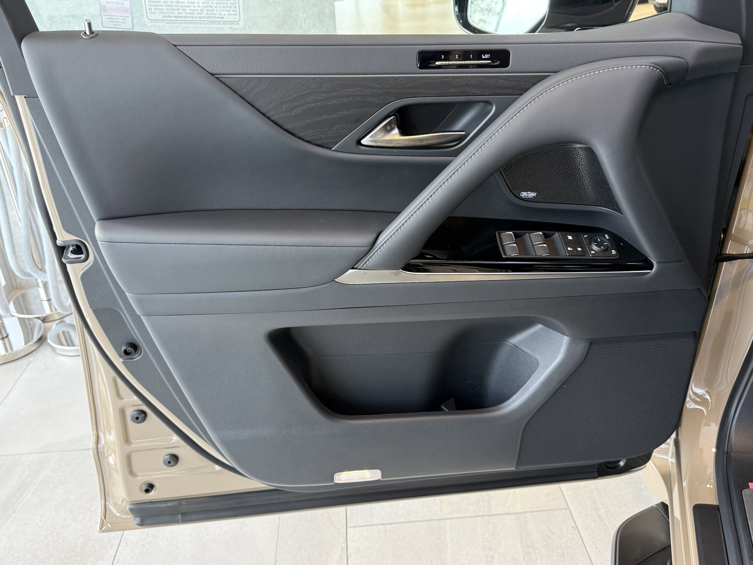 2026 Lexus LX 700h Overtrail - Photo 15