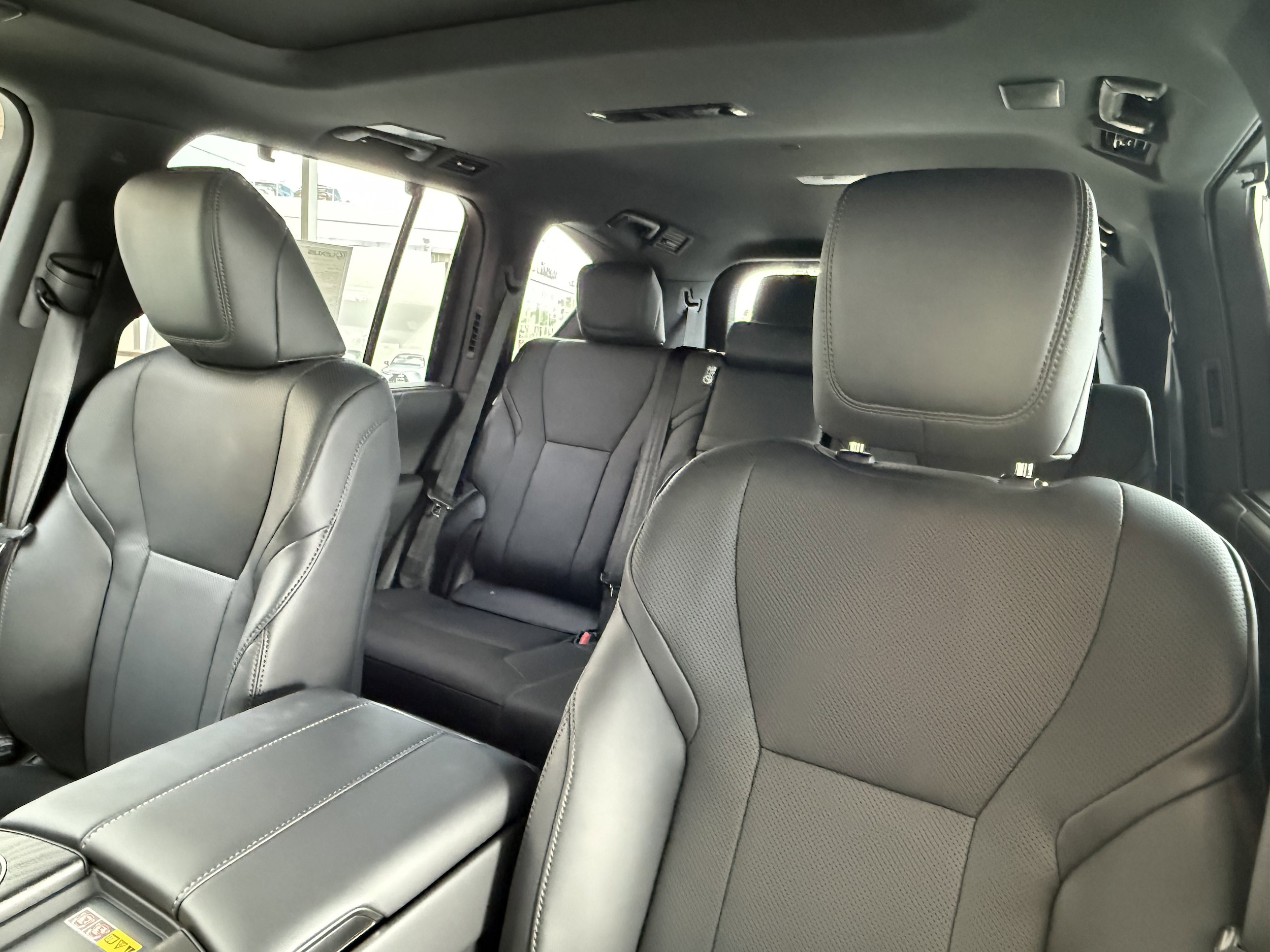 2026 Lexus LX 700h Overtrail - Photo 18
