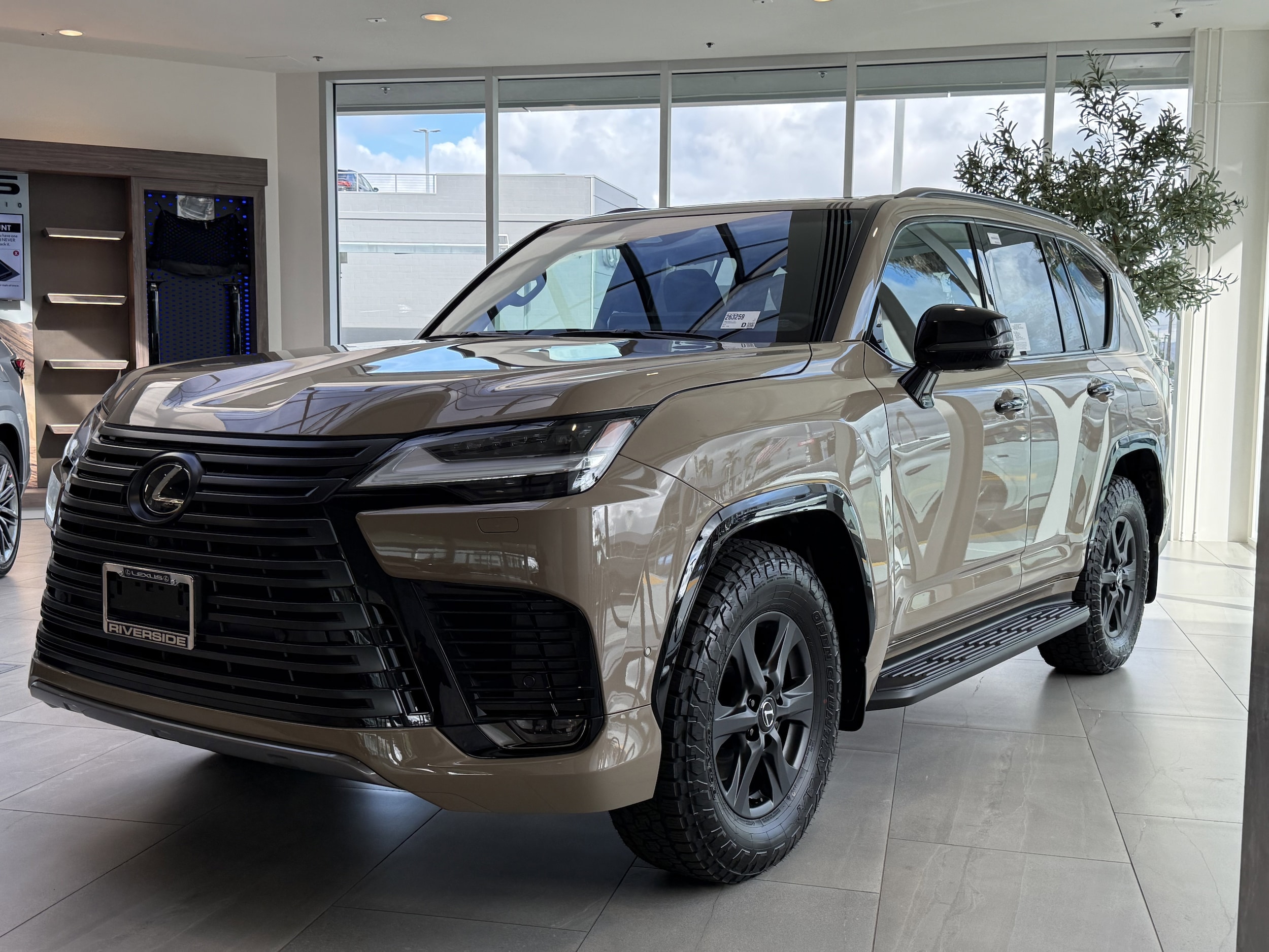 2026 Lexus LX 700h Overtrail - Photo 6