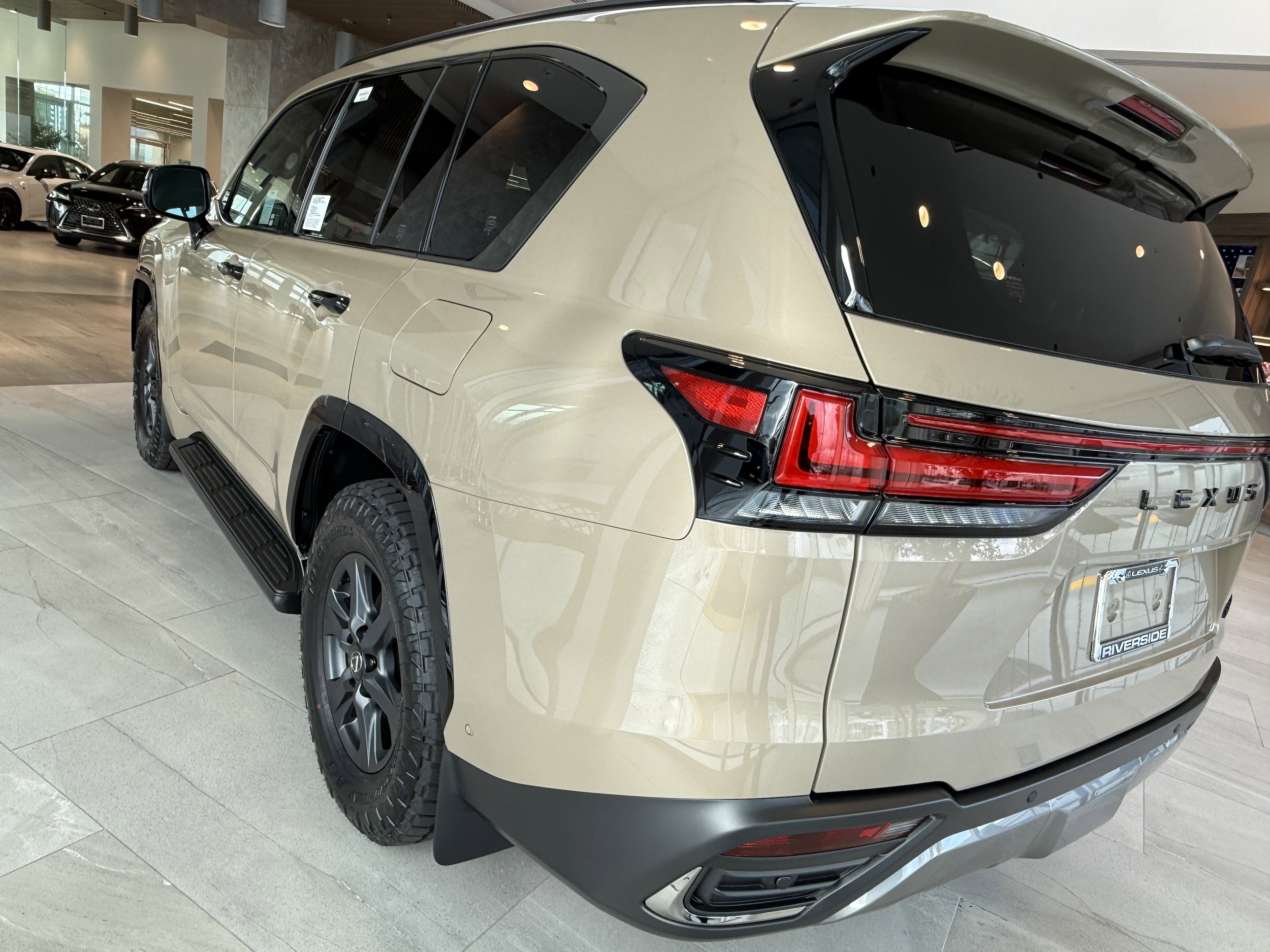 2026 Lexus LX 700h Overtrail - Photo 8