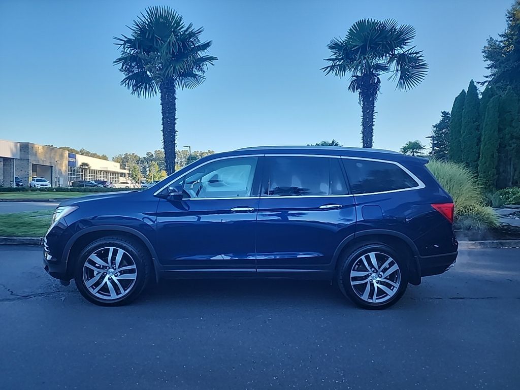 Used 2017 Honda Pilot Touring with VIN 5FNYF6H99HB006190 for sale in Fife, WA