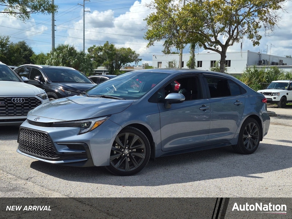 Used 2025 Toyota Corolla SE Sedan