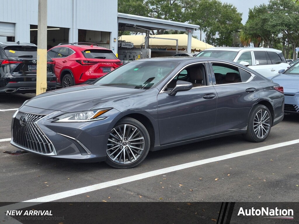 Used 2023 Lexus ES 250 Sedan