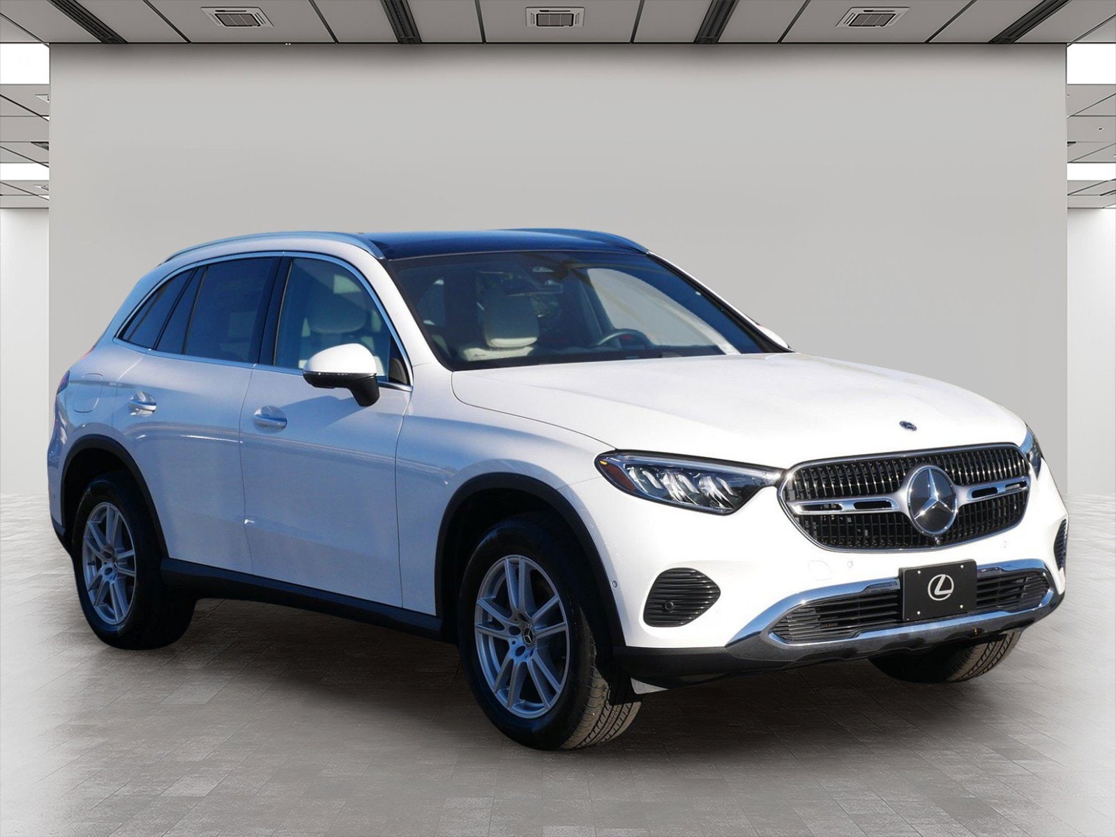 2025 Mercedes-Benz GLC