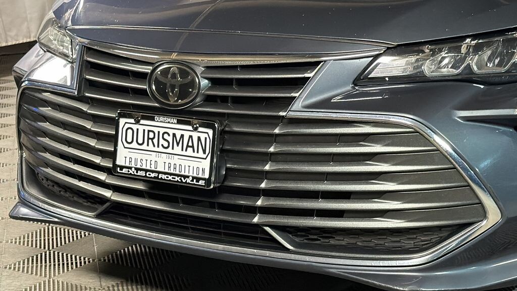 Used 2022 Toyota Avalon XLE Sedan