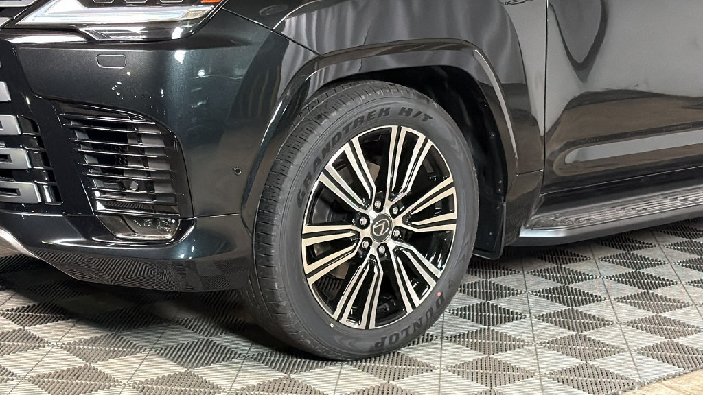 New 2026 Lexus LX Hybrid LX 700h Luxury 5-DOOR SUV 4X4