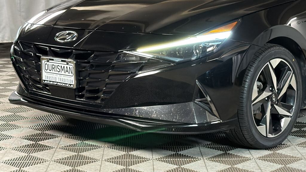 Used 2022 Hyundai Elantra Hybrid Limited Sedan