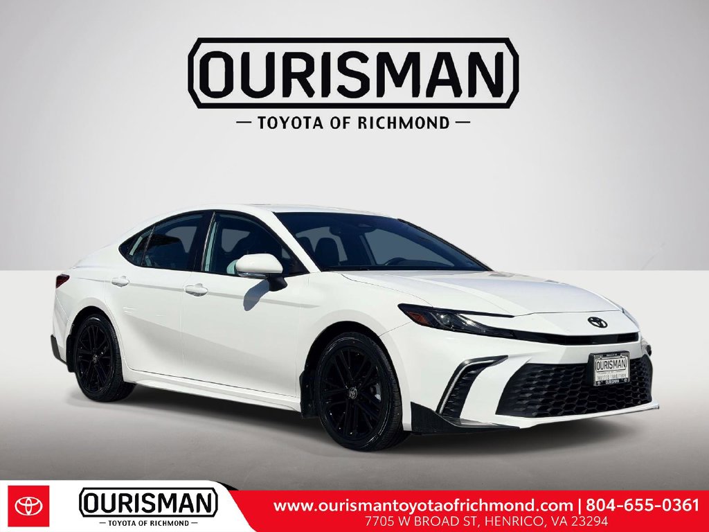 Used 2025 Toyota Camry SE Sedan