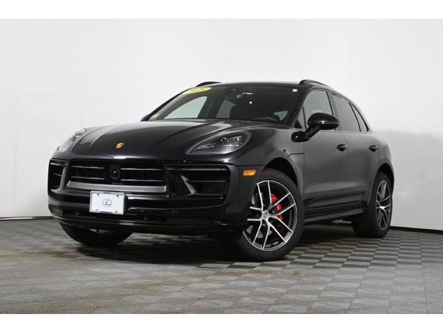 2025 Porsche Macan
