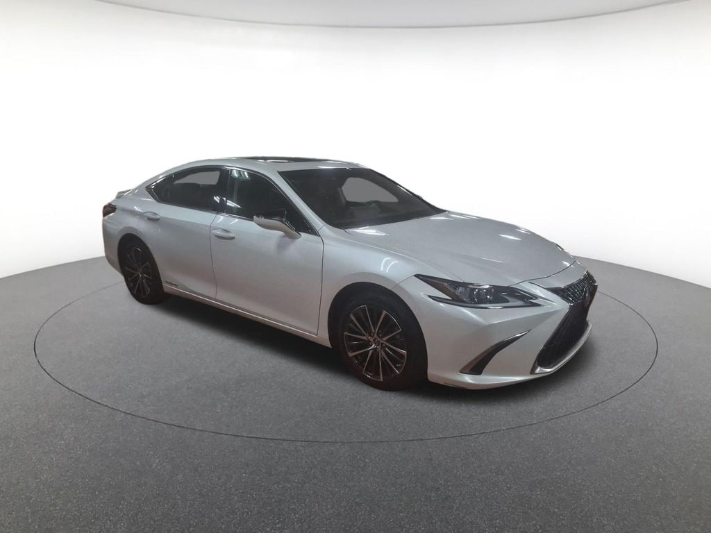 Certified 2022 Lexus ES ES 300h SEDAN