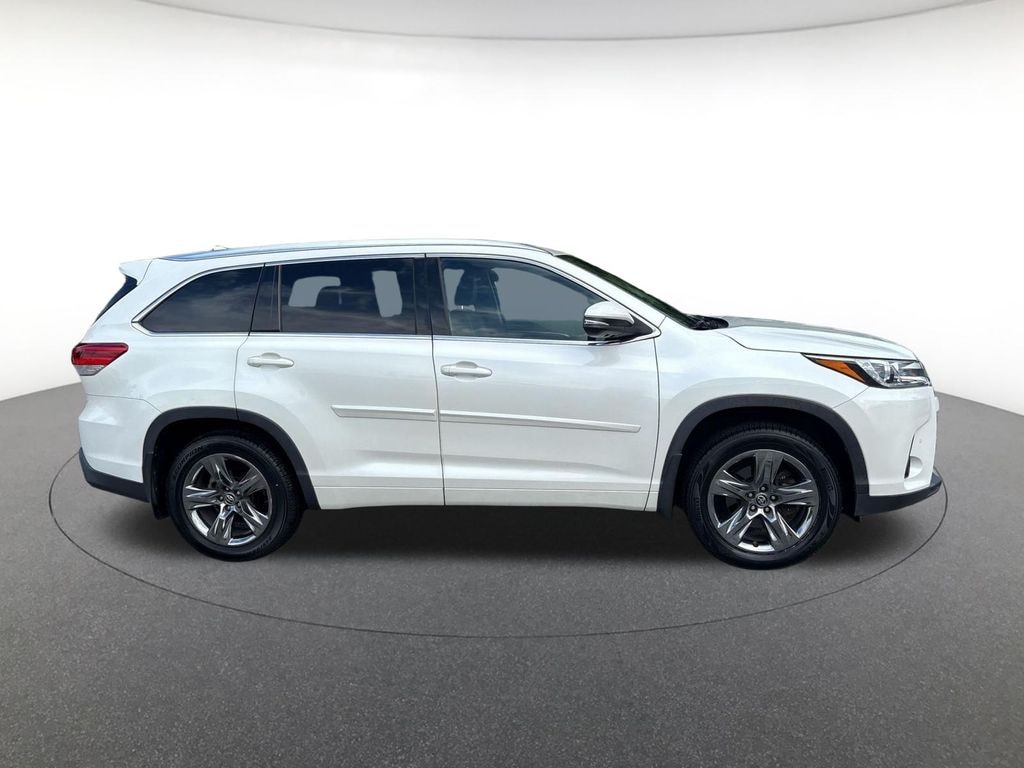 Used 2018 Toyota Highlander Limited Platinum